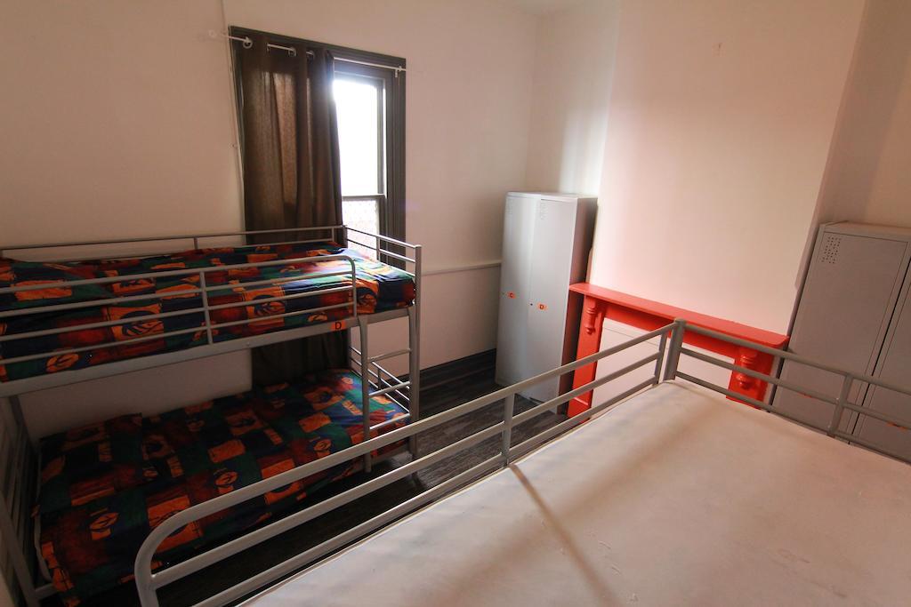 פרת'' Haus Accommodation - Note - Valid Passport Required To Check-In חדר תמונה