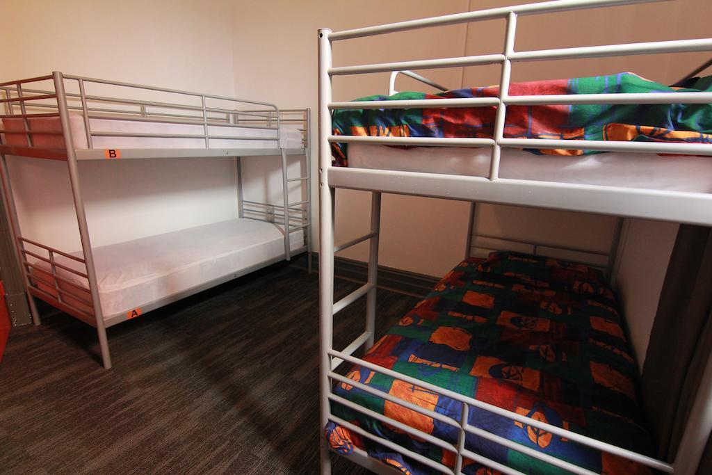 פרת'' Haus Accommodation - Note - Valid Passport Required To Check-In מראה חיצוני תמונה