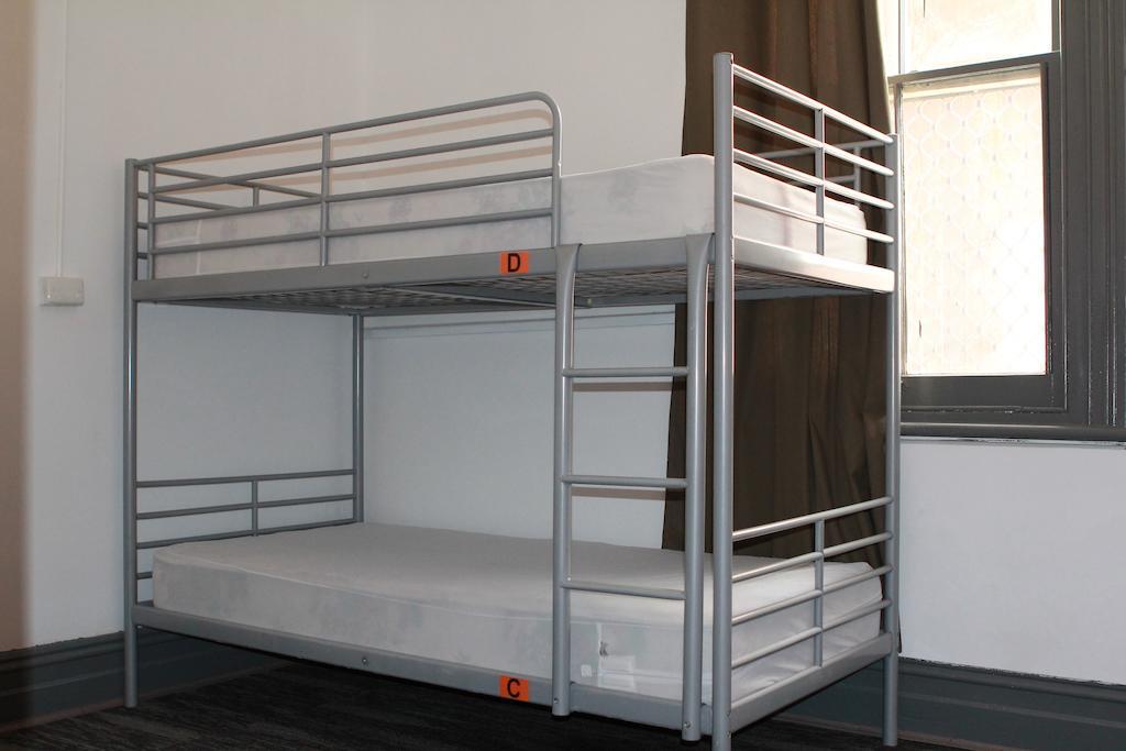 פרת'' Haus Accommodation - Note - Valid Passport Required To Check-In מראה חיצוני תמונה