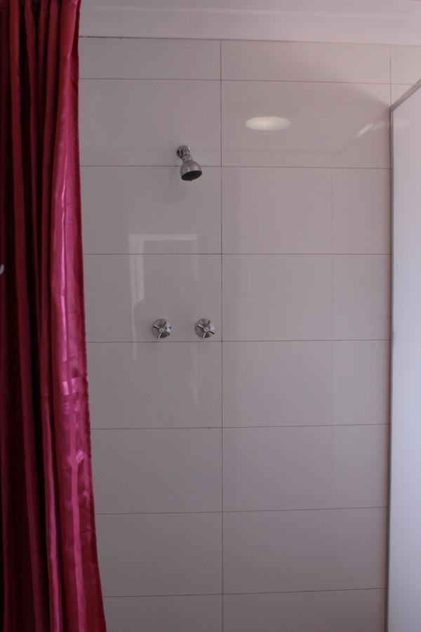 פרת'' Haus Accommodation - Note - Valid Passport Required To Check-In מראה חיצוני תמונה