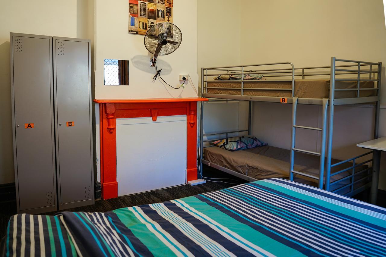 פרת'' Haus Accommodation - Note - Valid Passport Required To Check-In מראה חיצוני תמונה